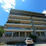 Monterus Apartment With Sea View In Becici